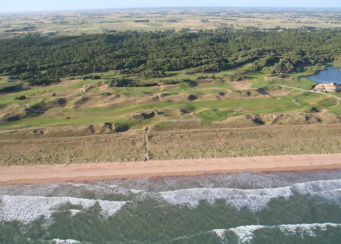 Valdys Thalasso & - Les Pins Hotel 4*