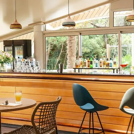 호텔 Valdys Thalasso & - Les Pins 4*