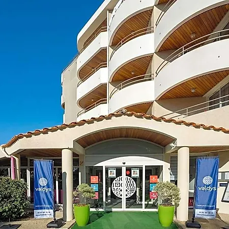 Valdys Thalasso & - Les Pins Hotel 4*